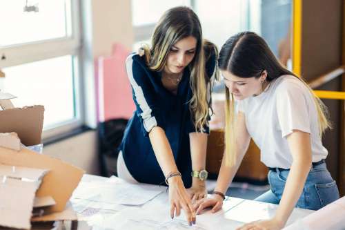 Foto Lavoro, Eurispes: in Italia 20mila dipendenti per oltre 600 centri impiego