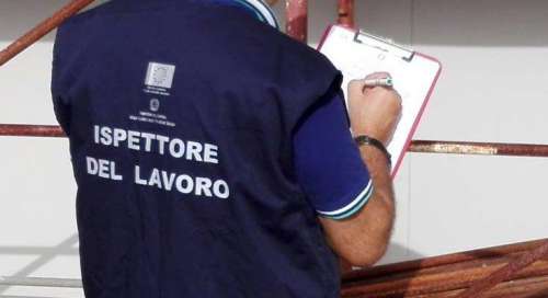 Foto Lavoro, sospese 5 aziende a Firenze e sanzioni per 50mila euro